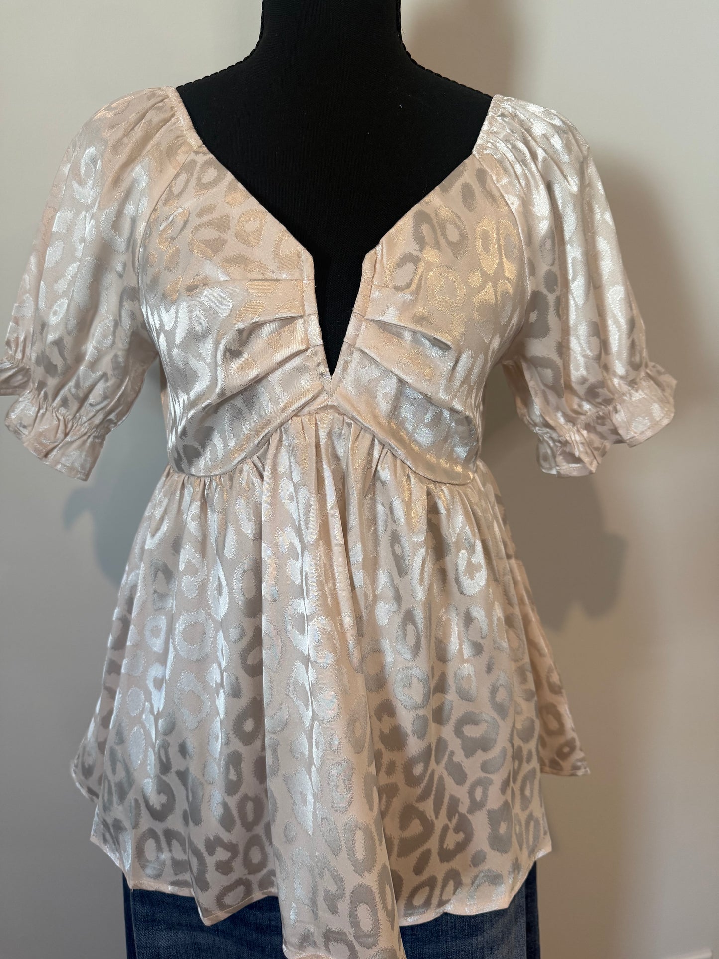 Simply Chic Leopard Blouse